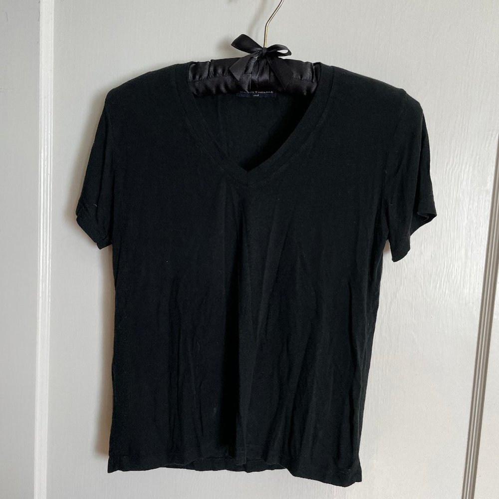 BRANDY MELVILLE Black V-Neck Tee Shirt